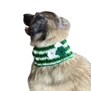 Dog Collar Cover Hand Crafted Green White Holiday Knit